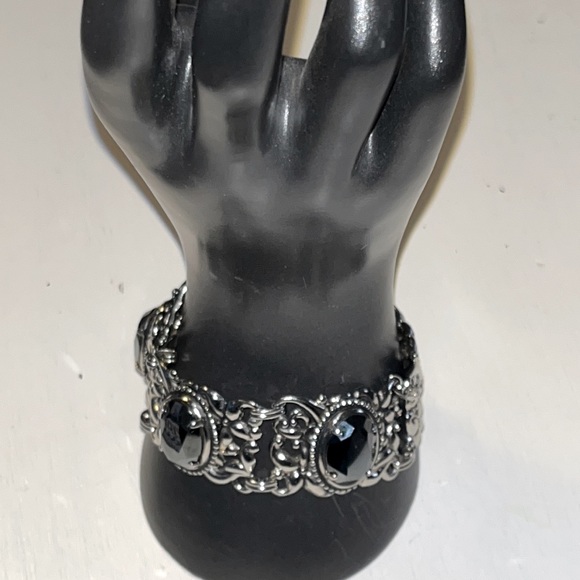 Vintage wide polished silver bracelet with faceted black/silver hematite stones - Picture 3 of 9